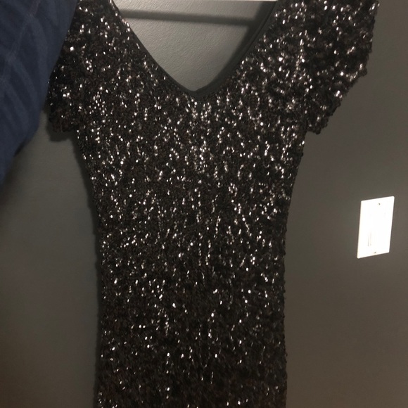 Beaded black dress - Picture 2 of 4